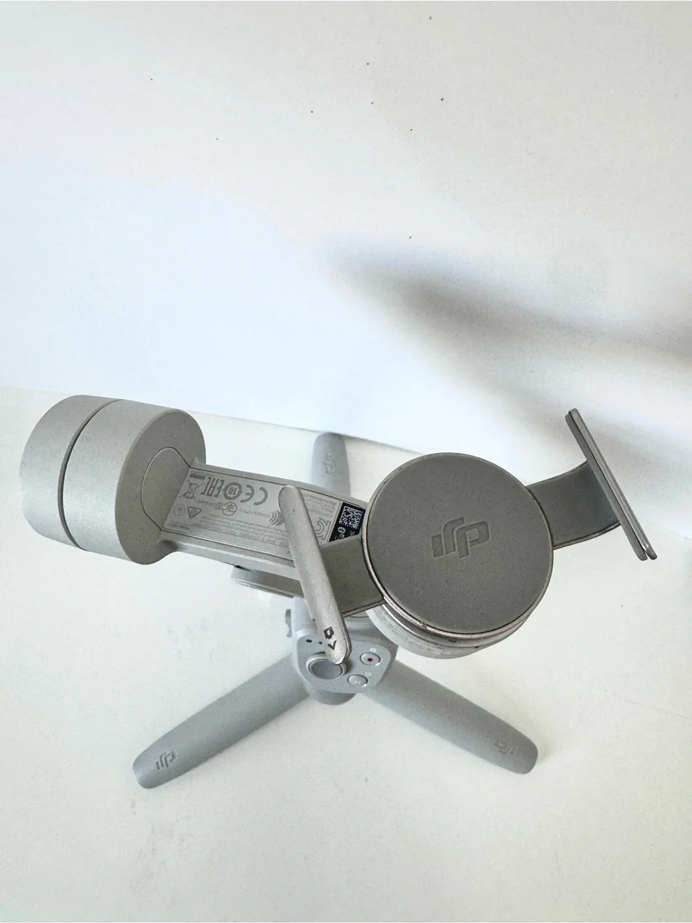 DJI OM 4 Osmo Mobile 4 3-Axis Smartphone‎ Gimbal w/Magnetic Clamp & Tripod